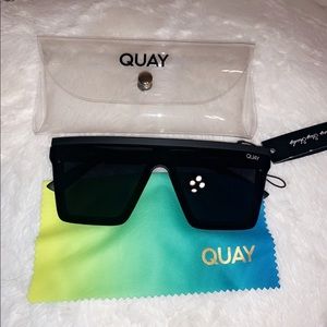 QUAY HINDSIGHT SUNGLASSES